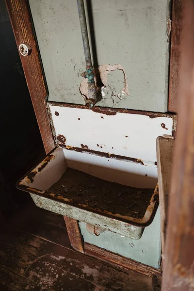 Concept photo pour la rénovation de la salle de bain - ancienne salle de bain détruite — Photo