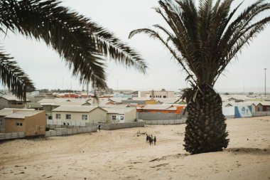 Namibya 'nın Swakopmund kasabası yakınlarındaki Afrika köyü
