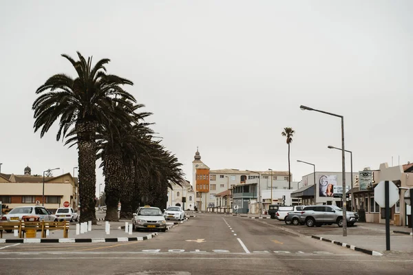 Antiguos edificios coloniales alemanes y calles de Swakopmund, una ciudad en Namibia —  Fotos de Stock