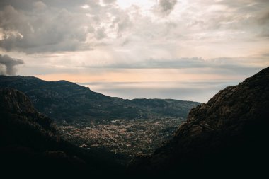 Gündoğumunda Mallorca Sahili 'nin Hava Görüntüsü