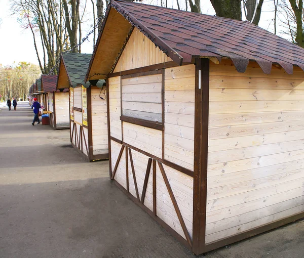 mimari yapılar ve Binalar şehrin unsurları