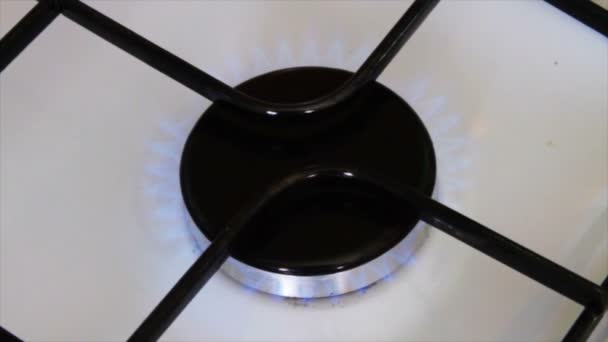 Включити газову плиту — стокове відео