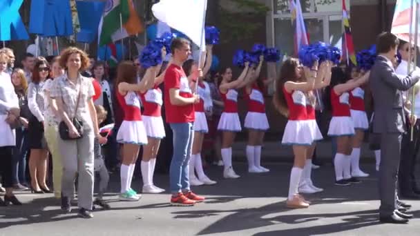 Kursk, Russia - 1 maggio 2017: mostra dedicata alla festa mondiale del lavoro e della primavera — Video Stock