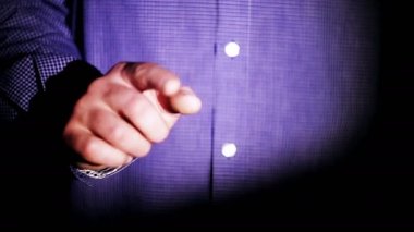 işadamı ekrana holografik Yazıtı mutlu yeni yıl öngörülmektedir