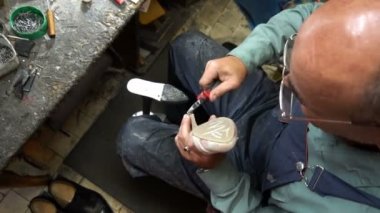 Shoemaker atölye 4 k bir ayakkabı tamiri
