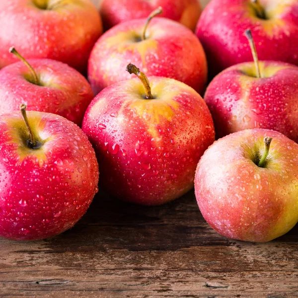 Red Apples Wooden Table — Stock Photo, Image