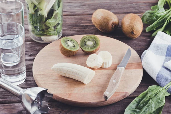 Smoothies Aus Kiwi Banane Spinat — Stockfoto