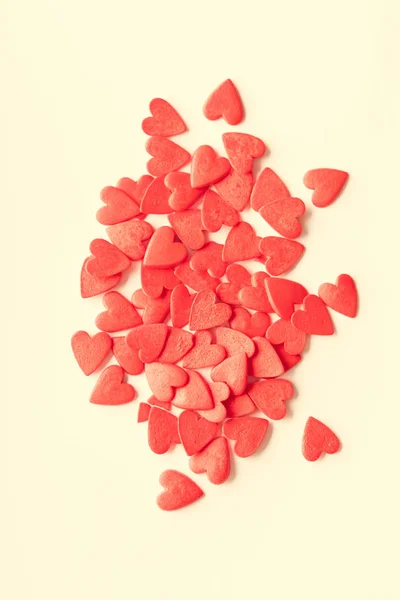 Piros Cukorka Szív Sárga Háttér Valentin Nap Háttér — Stock Fotó