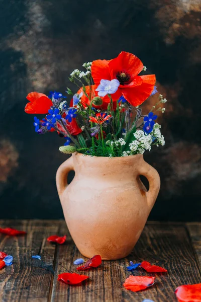 Fleurs Sauvages Sur Fond Bois Bouquet Coquelicots Nature Morte — Photo