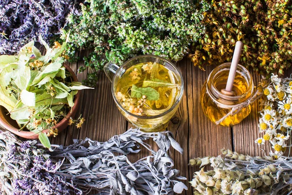 Harvesting Healing Herbs Linden Flower Tea Honey Wooden Background Alternative — Stock Photo, Image