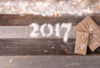 Mutlu yeni yıl 2017 Noel hediyeleri