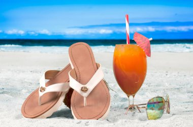 Seaside beach yaz tatili. Tropikal kokteyl