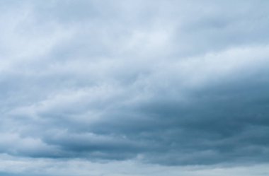  Dramatik kara bulutlu gökyüzü