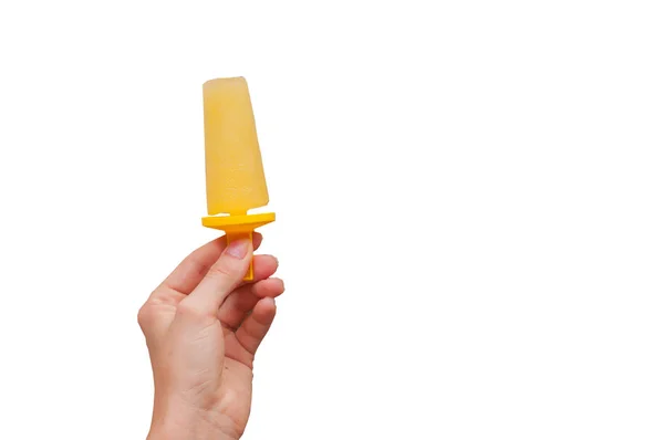 Fräsch fryst popsicle. Frukt hemmagjord glass. — Stockfoto