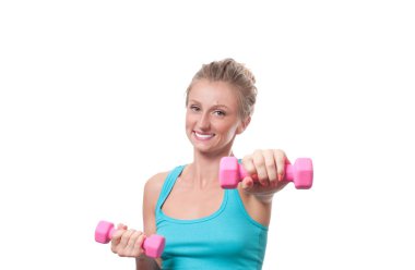 Fitness kadın egzersiz pembe dumbbells ile