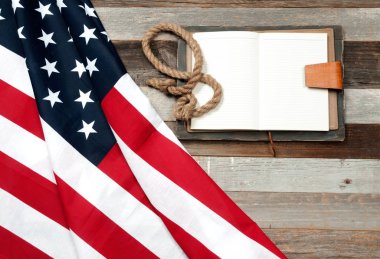 ABD bayrağı. Ahşap arka plan üzerinde Amerikan bayrağı.