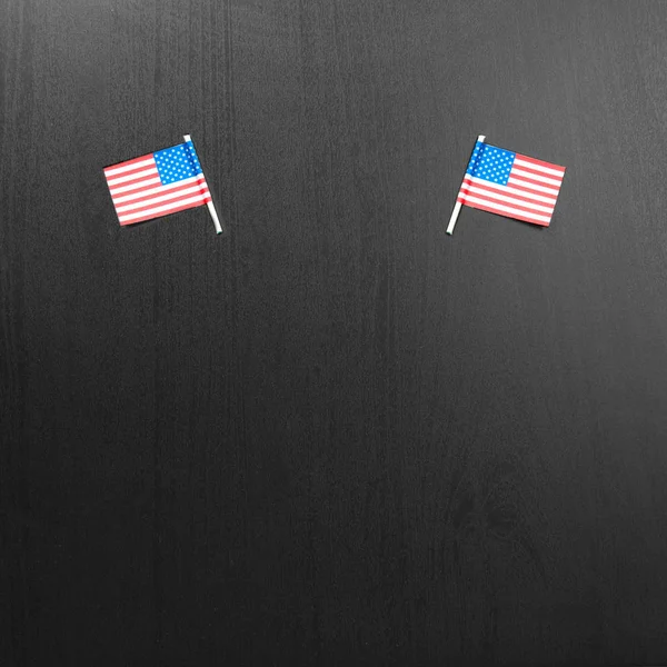 Bandeira dos EUA. Bandeira americana em fundo preto . — Fotografia de Stock