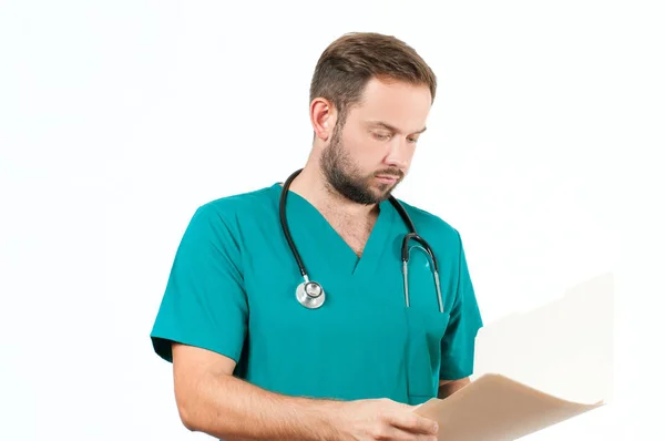 Male doctor with prescription paper — Stock Photo, Image