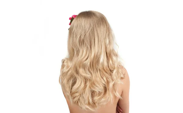 Schönheitsporträt der schönen blonden Frau mit langen welligen Haaren. — Stockfoto