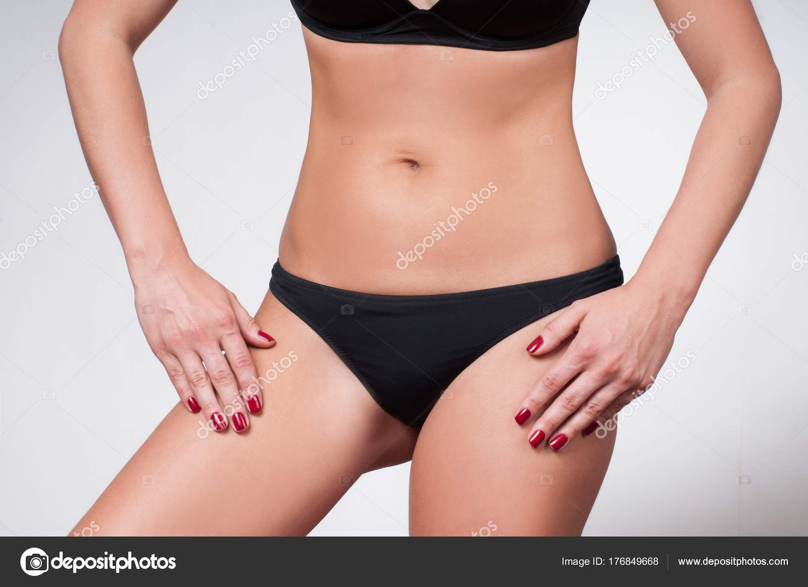 hongersnood Vervreemding vasthouden Woman waist. Girl with perfect body shape, flat belly in underwear. Stock  Photo by ©flisakd 176849668