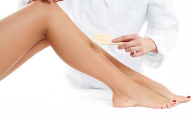 Güzellik Spa. Saç kaldırma kozmetik prosedür. Şevval Özçelik Güzellik kadın bacaklar balmumu