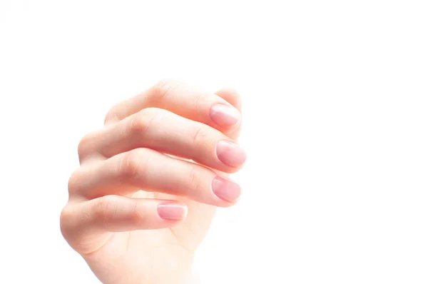 Красивая женская рука. Спа и маникюр. Мягкая кожа, концепция ухода за ногтями . — стоковое фото