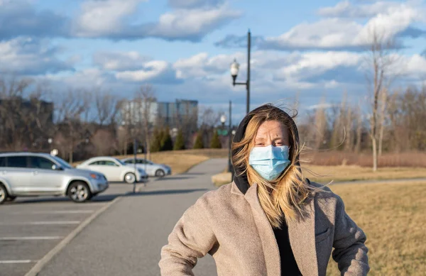 Coronavirus Contaminación Atmosférica Concepto Pm2 Mujer Con Máscara Protección Contra —  Fotos de Stock