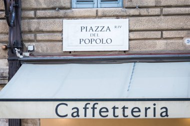 Piazza del Popolo işareti bir bina duvar.