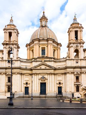 Ön Sant görünümünü ' Agnes kilisesi Navona Meydanı, Roma, İtalya