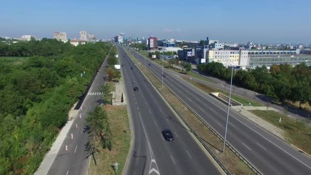 Letecký pohled na vnitřní město silnice, Sofie, Bulharsko — Stock video