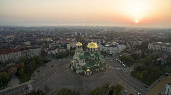 日の出 ソフィア ブルガリアで Alexander ネフスキーの航空写真 — ストック写真