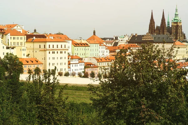 Stadtbild der Altstadt in Prag, Tschechische Republik — Stockfoto