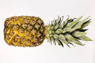 Beyaz arka plan üzerinde izole ananas Üstten Görünüm