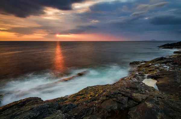 Pôr do sol da costa de Ardnamurchan — Fotografia de Stock