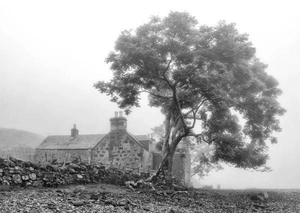 Antigua casa de campo escocesa — Foto de Stock