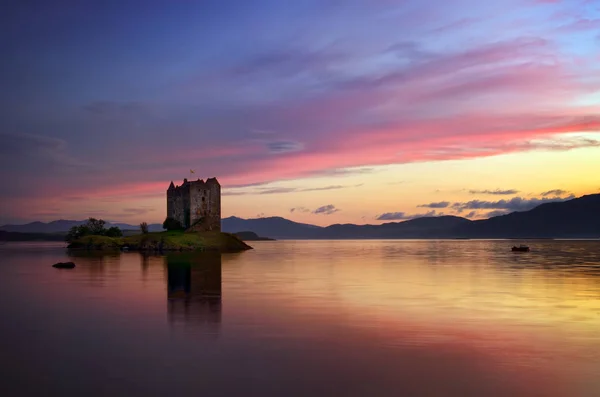 Castle Stalker w zachód słońca — Zdjęcie stockowe