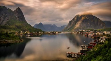 Reinevagen ve Reine yaz