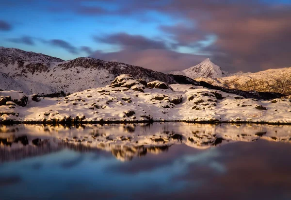 Steinefjorden 在冬天 — 图库照片