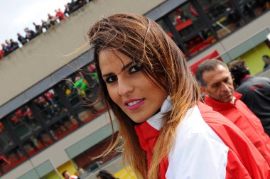 Mugello, bu Kasım, 2013: Tanımlanamayan Pit Babe için padok fotoğraflarda Finali Mondiali Ferrari 2013 İtalya Mugello devre sırasında poz veriyor