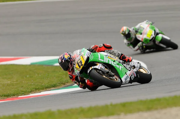 Mugello - Italy, 31 mei: Duits Honda rider Stefan Bradl in 2013 Tim Motogp van Italië op Mugello circuit op mei 31, 2013 — Stockfoto