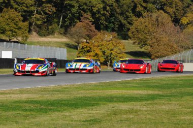 Mugello, bu Kasım, 2015:Ferrari 488 Turbo Gte ve Ferrari 458 Italia Af Corse İtalya mugello tavaf Finali Mondiali Ferrari 2015 tanıtımı sırasında içine