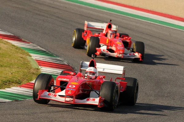 Onbekend met Ferrari F1 tegengekomen in het circuit van mugello in Italië — Stockfoto
