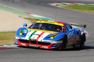 Ferrari 488 Turbo Gte ve Ferrari 458 Italia Af Corse İtalya mugello tavaf Finali Mondiali Ferrari 2015 tanıtımı sırasında içine