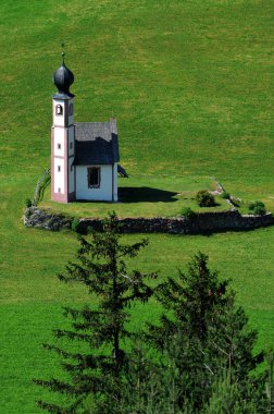St Johann Kilisesi, Santa Maddalena, Val Di Funes, Dolomites, İtalya