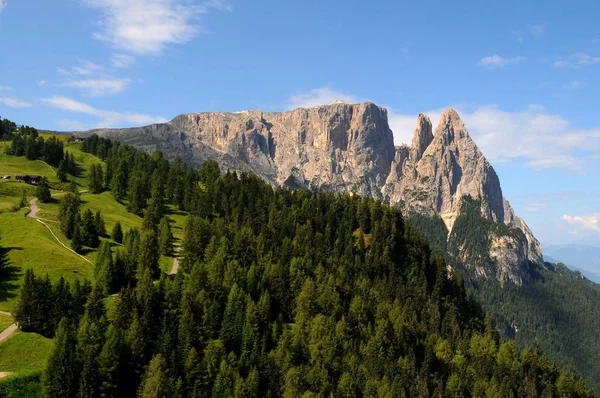 Sciliar de Seiser Alm Alpe di Siusi, Dolomites, Trentino-Alto Adige, Itália . — Fotografia de Stock