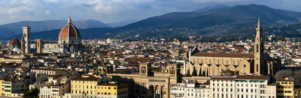Santa Maria Del Fiore Piazzale Michelangelo Florence, Toskana, İtalya'dan görüldüğü gibi Katedrali