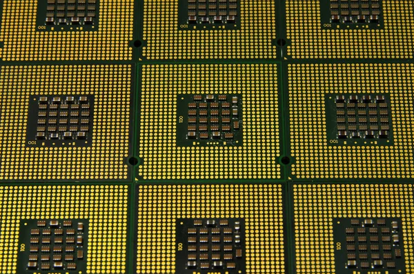 Procesadores de computadora viejos CPU alineados, antecedentes futuros . — Foto de Stock