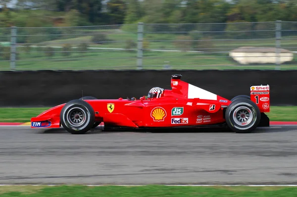 Mugello, det, November 2007: okänd kör med Modern Ferrari F1 under slutli Mondiali Ferrari 2007 in i mugello krets i Italien — Stockfoto
