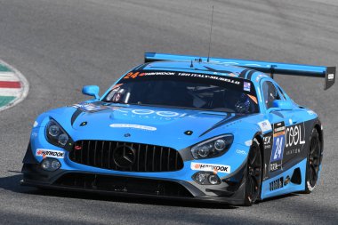 12 cevheri Hankook Mugello 18 Şubat 2017: #24 Sps otomotiv performans, Mercedes Amg Gt3 tahrik tarafından Alexandre Coigny, Iradj Alexander David, Richard Feller devre Mugello, İtalya.