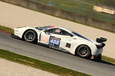 12 cevheri Hankook Mugello 18 Şubat 2017: #488 oktan 126, Ferrari 488 Gt3: Bjorn Grossmann, Fabio Leimer devre Mugello, İtalya.